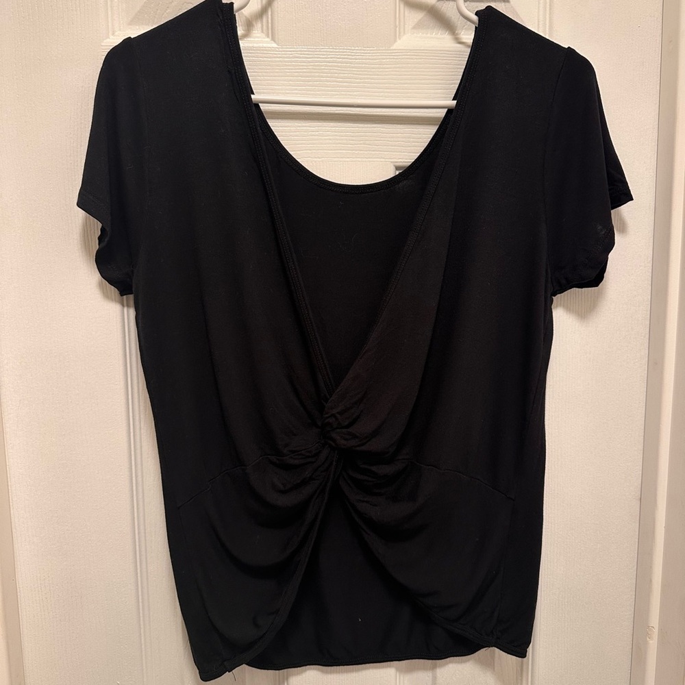 Open Back Top - Picture 2 of 4